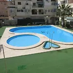 Casa de Férias Duplex 8-10 Persons, Terrace, Swimming Pool And Bbq Torrevieja